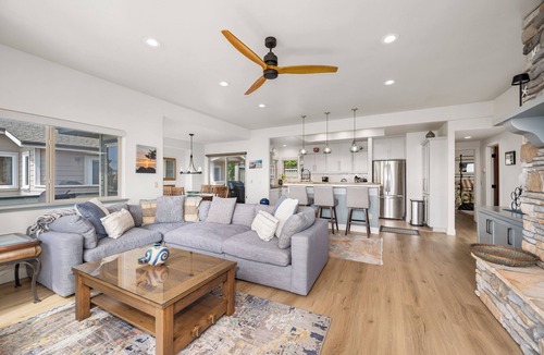 Marine Terrace House | Fabulous 3 Bed, 2.5 Bath Home with Stunning Ocean Views! Perfect Location!