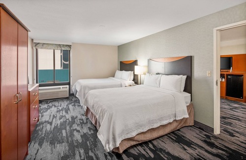 Buena Park Hotel | Fairfield Inn & Suites Anaheim North/Buena Park.