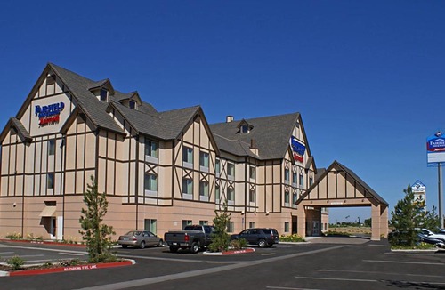 Kingsburg Hotel | Fairfield Inn & Suites by Marriott Selma Kingsburg