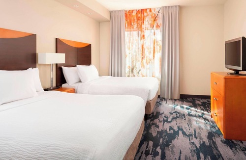 Kingsburg Hotel | Fairfield Inn & Suites by Marriott Selma Kingsburg