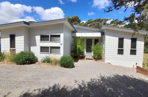 Venus Bay House | Fairsea Beach House - amazing property close to shops, cafes and beaches