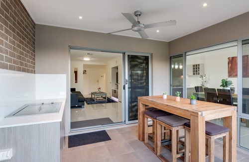 Yatala House | Fairway Village @ Windaroo Lakes Golf Club