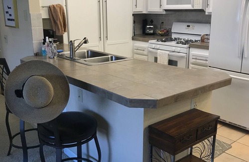 Cathedral City Condo | Fall 2026: a great time in the Coachella Valley & Casa Jacaranda is available!
