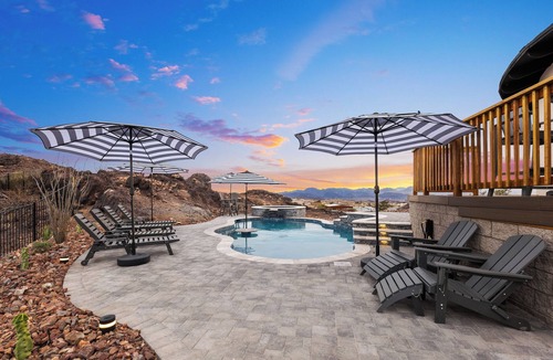 Lake Havasu City House | Fall Getaway: Views & Trails