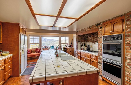 Bass Lake House | Falls Lake View with Hot Tub