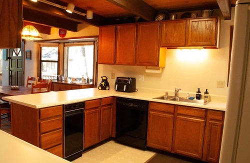 Glencoe House | Family Cabin Near Murphys | Lake, Hiking & Stargazing