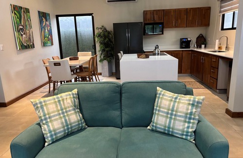 Potrero House | Family Beach House | Walk to Beach| Private Pool