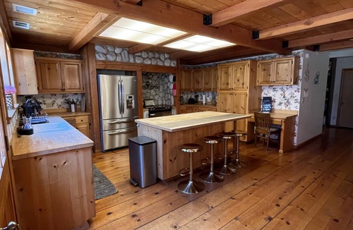 Julian Cabin | Family friendly, spacious and confortable Cabin with a wood Fireplace.
