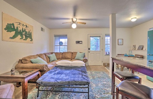 Applegate House | Family-Friendly 'Forest Cabin' w/Hot Tub