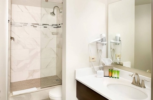 Gateway District Hotel | Family Getaway! 3 Serene Units, Pool, Casino, Near Town Square Las Vegas