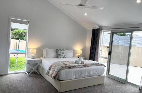 Burleigh Waters House | Family retreat in Burleigh