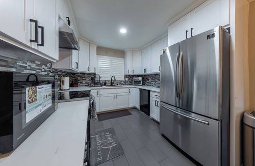 East San Jose House | Family Retreat Oasis Stylish 3BR Home w/Garage