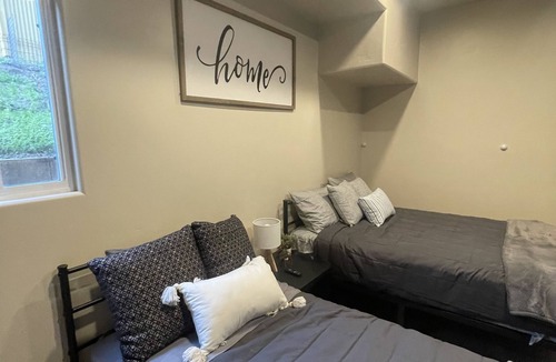 Arroyo Grande House | Family Vacation Home- 10 Min From Beach with RV option + Tesla Charger