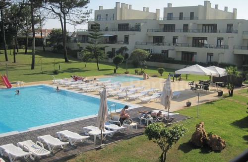 Esmoriz Apartment | Fantastic, beach front, lagoon and walkways. Oporto City 15 minutes away