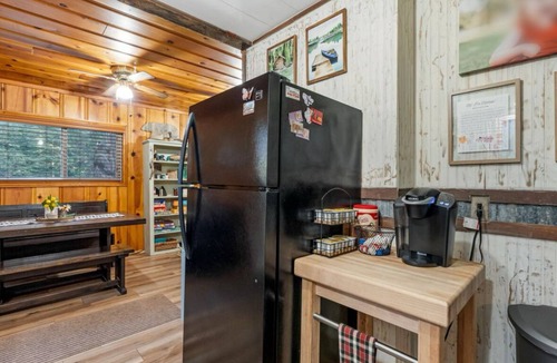 Sierra Cedars Cabin | Fantastic Family Getaway cabin in Shaver Lake perfect for making family memories