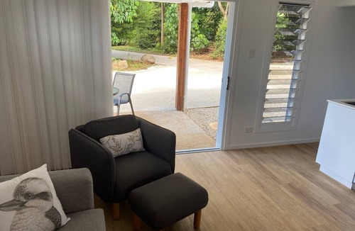 Mullumbimby Apartment | Fantastic views, comfortable beds. Close to Banya Bathhouse Spa & Crystal Castle