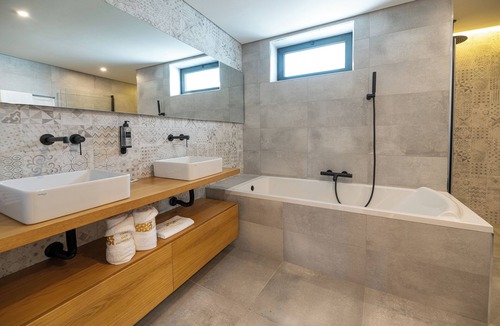 Favaios Hotel | Favaios Aldeia Resort