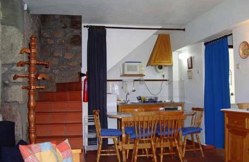 Gouveia Apartment | FEITOR'S HOUSE - 6 PAX