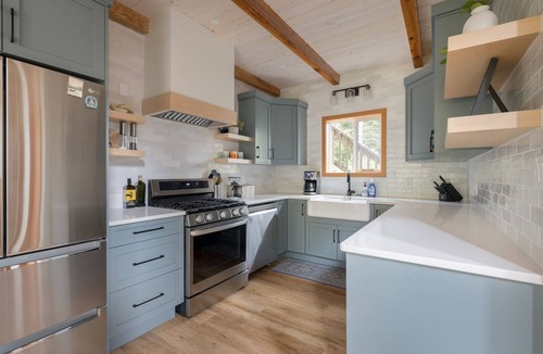 Tofino House | Fetch Tofino | Brand new home w private hot tub