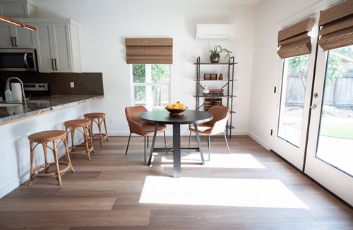 Fig Garden Apartment | Fig Studio Studio apartment walking distance from Fig Garden Village.