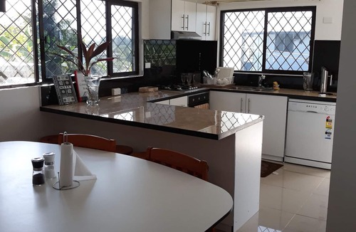 Nadi House | Fiji Paradise Luxury Home for upto 10 Guests