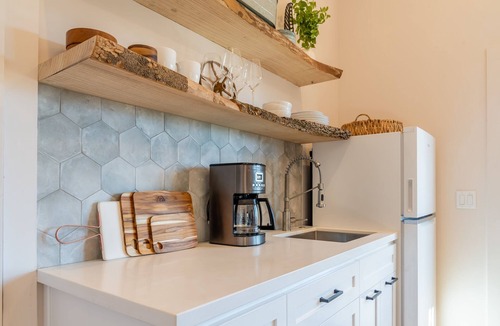 Paso Robles Cottage | Fiorella Sofia-Vine Cottages-Just Minutes from the Heart of Downtown!
