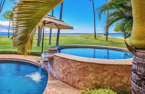 Kihei House | FIVE BEDROOM BEACHFRONT HOME