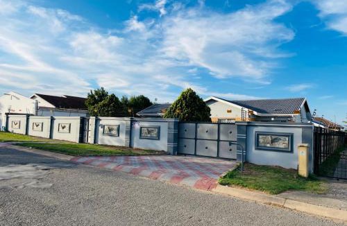 Umtata House | Flamingo B and B