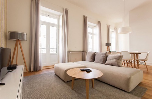 Santo Antonio Apartment | FLH Avenida da Liberdade Modern Flat