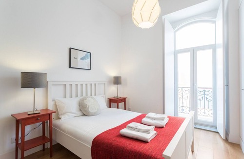 Alfama Apartment | FLH Graça Spacious Flat