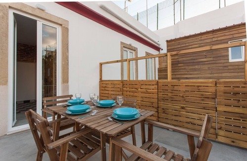Alfama Apartment | FLH Lisbon Sun Terrace Graça IV