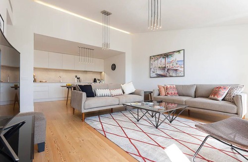 Alfama Apartment | FLH Mouraria Art Apartment with Pool