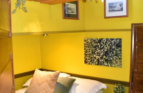 Ucluelet Bed & Breakfast | Floating Bed & Breakfast