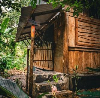 Uvita Hostel | Flutterby House Hostel