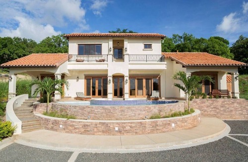 Rancho Santana Villa | Flying Pigs · Casa Flying Pigs, minutes to Santana Beach!
