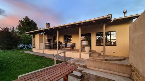 Hogsback Apartment | Fourfields Hogsback