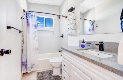 North Las Vegas House | Fully Remodeled, Landscaped, King Beds, Desk Space