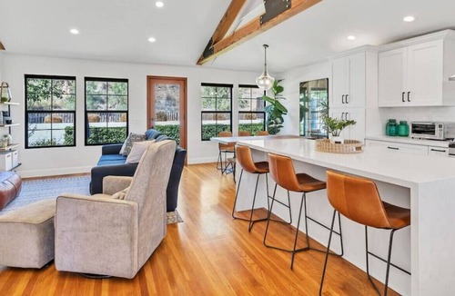 Allied Gardens House | Fully Remodeled Mid Century Modern 3/2 Home