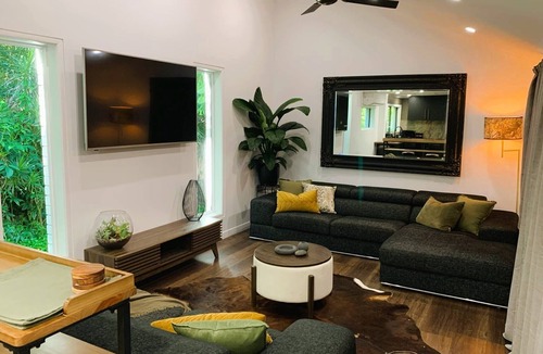 Carrara Apartment | Fully Self-contained Spacious Granny Flat/Pool House at Rear of Owner's Home.