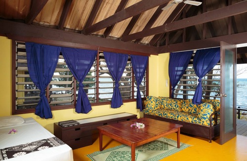 Malolo Island Hostel | Funky Fish Beach & Surf Resort - Hostel