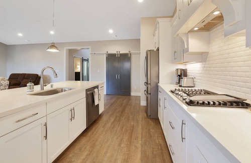 Arroyo Grande House | Furnished 2 bed, 1.5 bath, 2 car garage with EV charger all utilities included