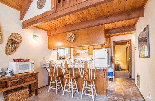 Arnold Ski Chalet | Garber Kiowa Retreat - Near Lakes & Rivers