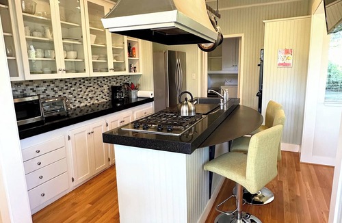 Deer Park House | Gated Cottage with 4 Porches, Stone Walls, Garden, Wineries and Vineyard Views