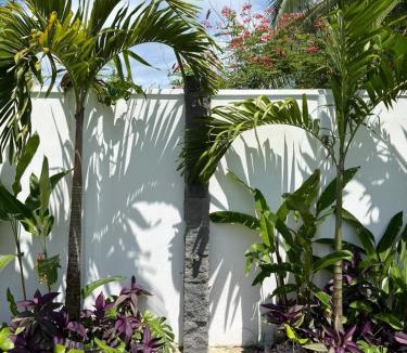 Puerto Viejo de Talamanca Villa | Gated luxury Casa Bodhi - Villa Hamsa & Shanti Tiny Houses 5min to the beach
