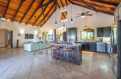 Playa Tortuga House | Gated Luxury-Sleeps 13-Ojochal-Near to beaches-ocean views