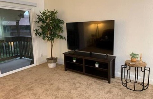 Downtown Condo | Gated, Private, Safe, Clean Upstairs Condo-Pool & Gym!