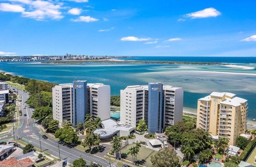 Golden Beach Apartment | Gemini Resort 55 Stunning Ocean Views