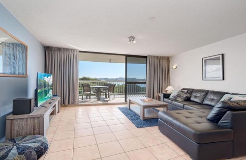 Golden Beach Apartment | Gemini Resort 55 Stunning Ocean Views