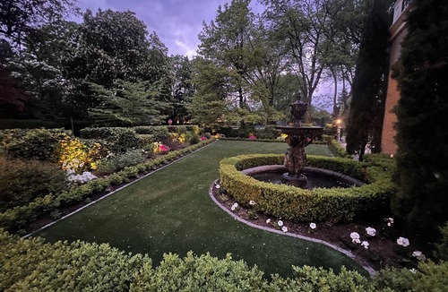 Shaughnessy House | Georgian House - Vancouver luxury with private yard, sauna & outdoor pool