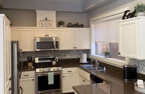 Shaver Lake Condo | GG’s Chalet is a 6-bedroom, 4-bath retreat - pool table and perfect for groups.